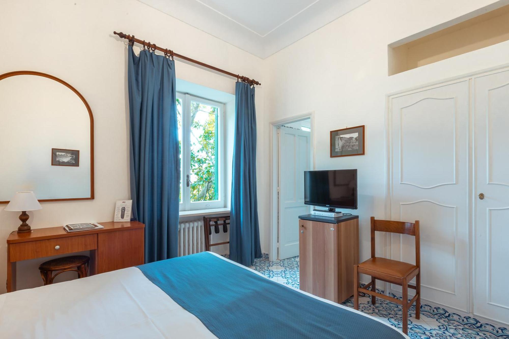 Hotel Sarah 4*